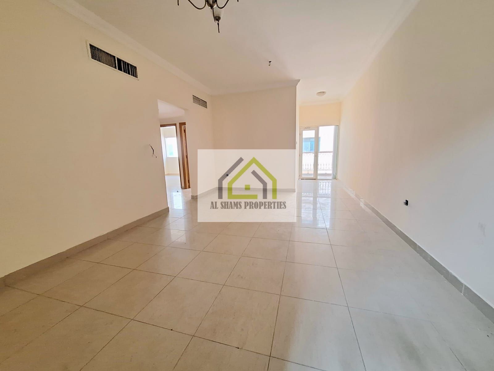 NO COMMISSION 2BHK WITH BALCONY OPPOSITE SAHARA CENTER