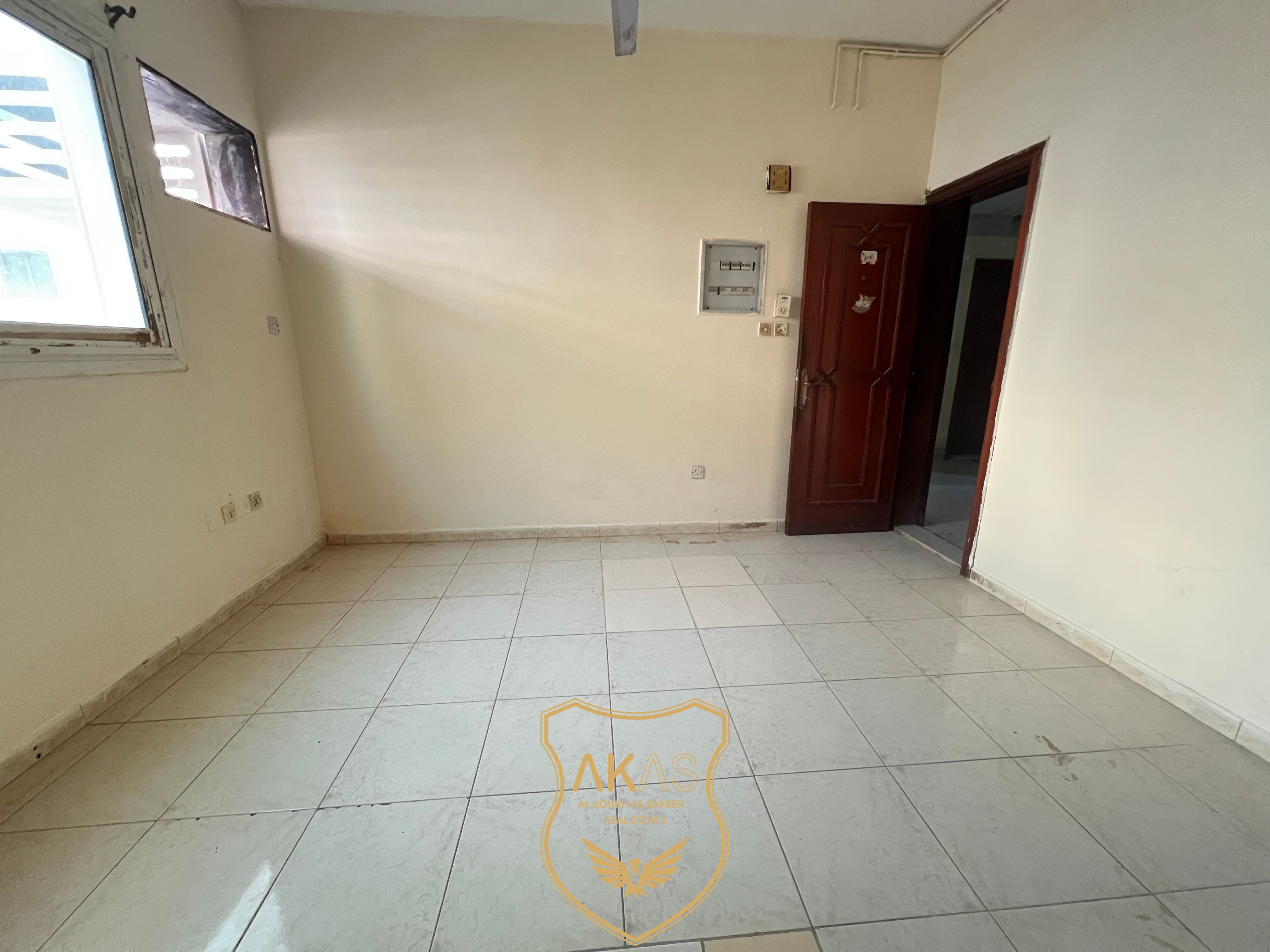HOT offer spacious Studio apartment Rent only 17000AED Yearly