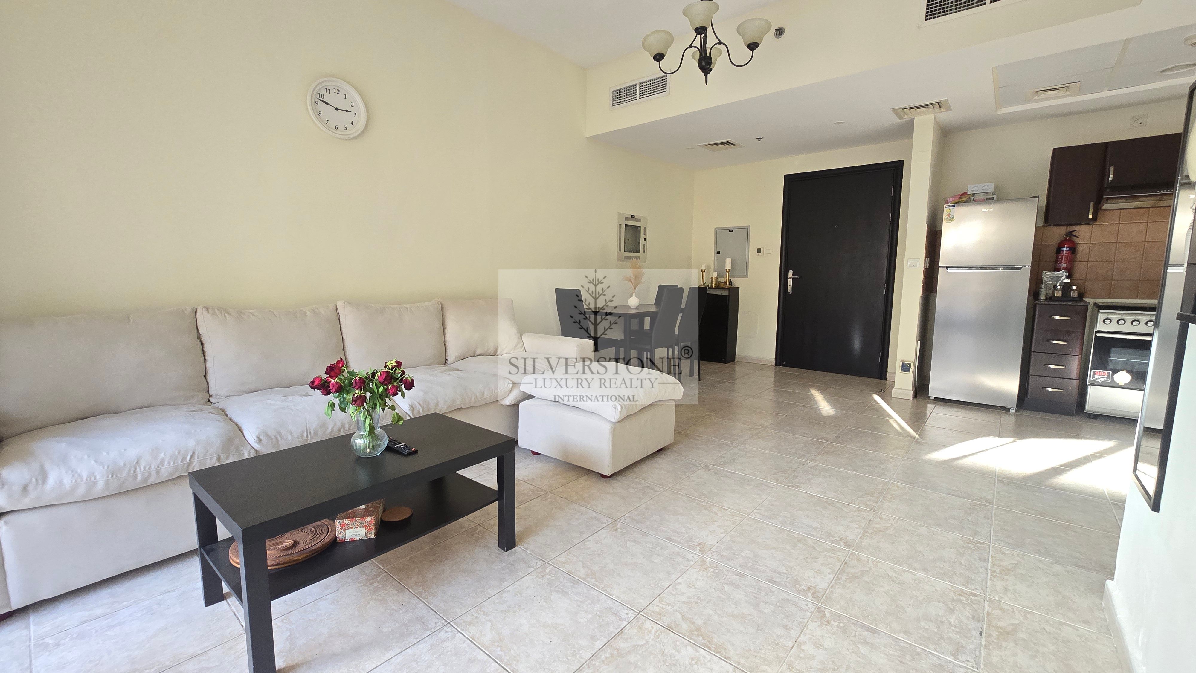Prime Location | Ready to Move | 4-6 Cheques