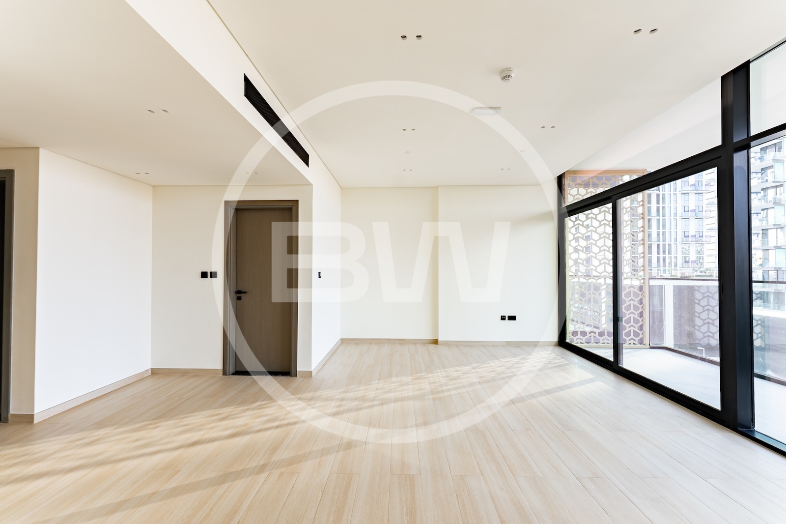 FULLY FITTED | SMART OFFICE | TENANTED | HIGH ROI