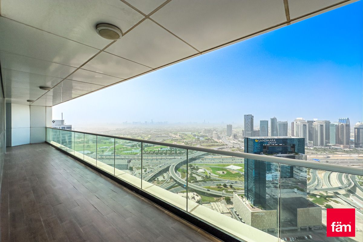 Golf Course View | High Floor | Open Layout