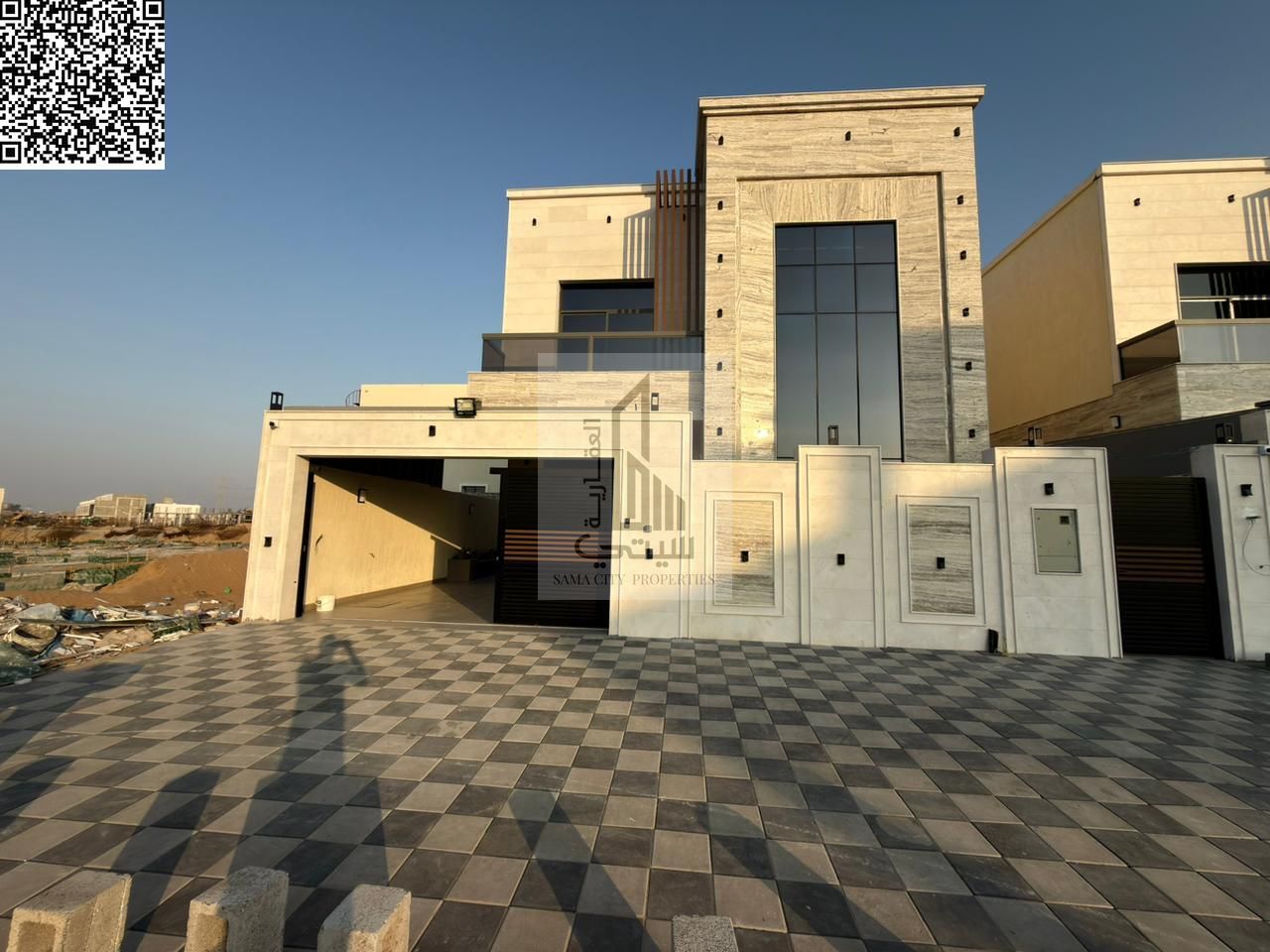 Villa for Sale in Al-Haliyo Area • 5 Master Bedrooms • Majlis with Bathroom • Living Room with Bathroom • Main Kitchen • Maid's Room • Large Set