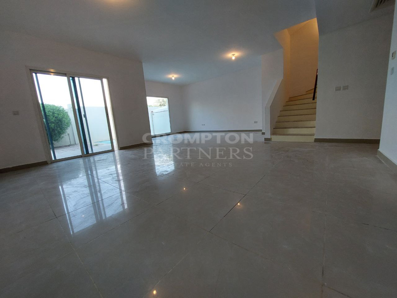 Vacant | Private Pool | Landscape Garden