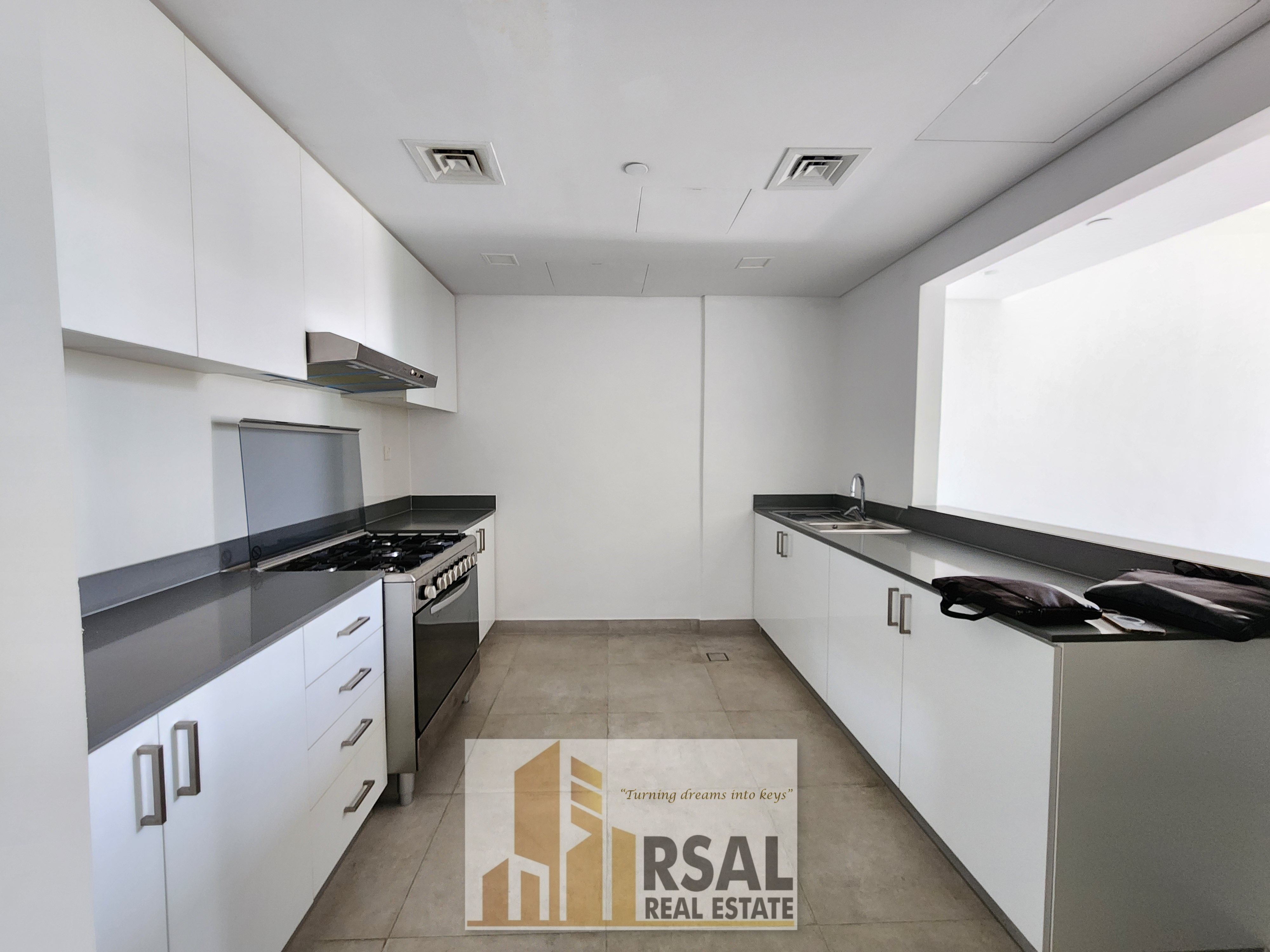 Close Kitchen|Huge Size|Spacious 1BHK With Balcony