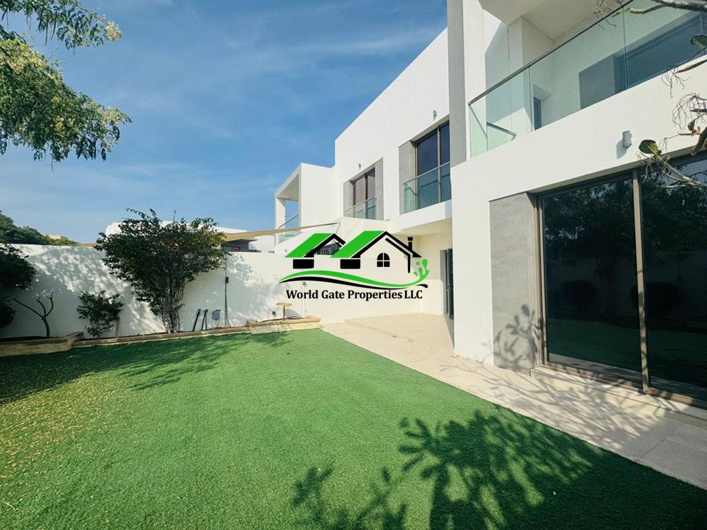 High End Villa I Double Row Middle I Prime Location