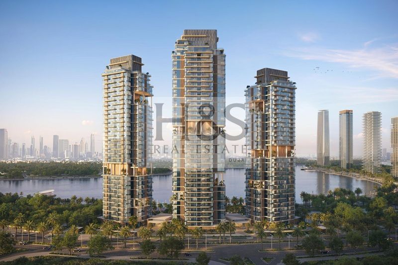 WATERFRONT RESIDENCE | UNOBSTRUCTED VIEWS | EASY ACCESS