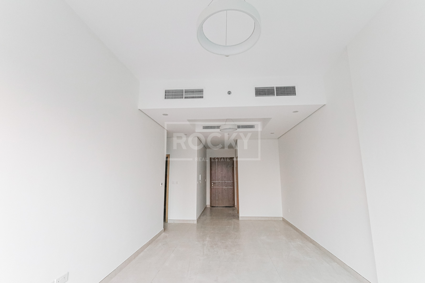 EXCLUSIVE | LARGE UNIT | AGENTS PLEASE EXCUSE