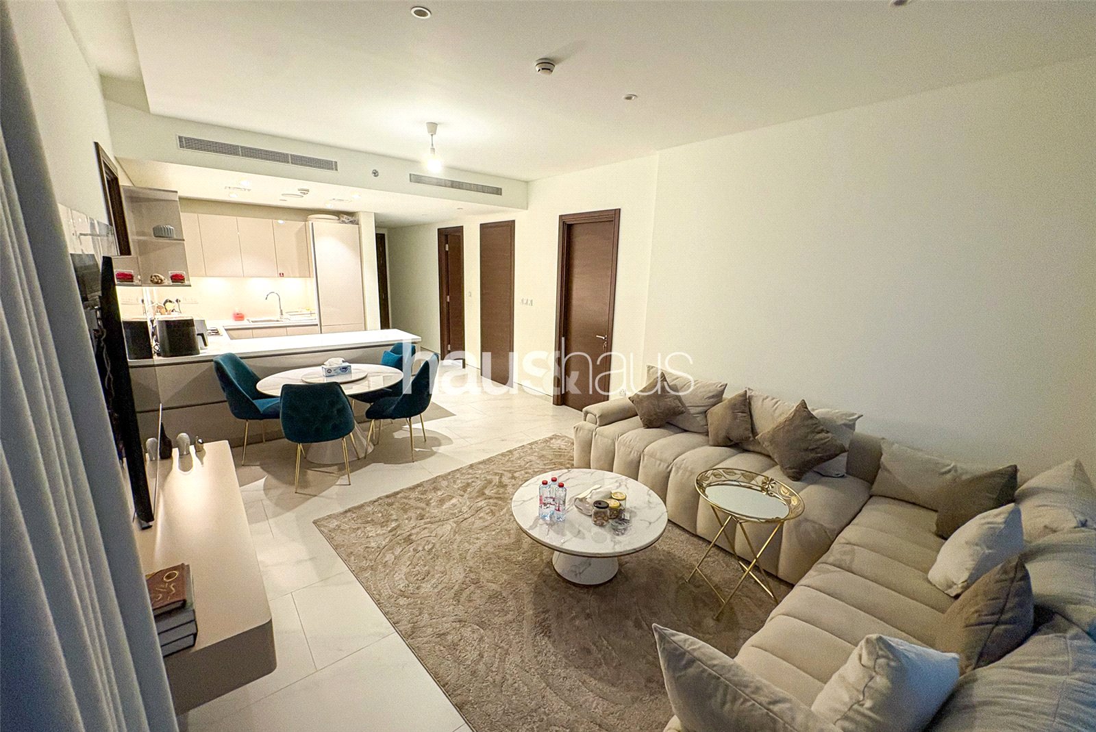 Large Layout | Vacant | Multiple Options