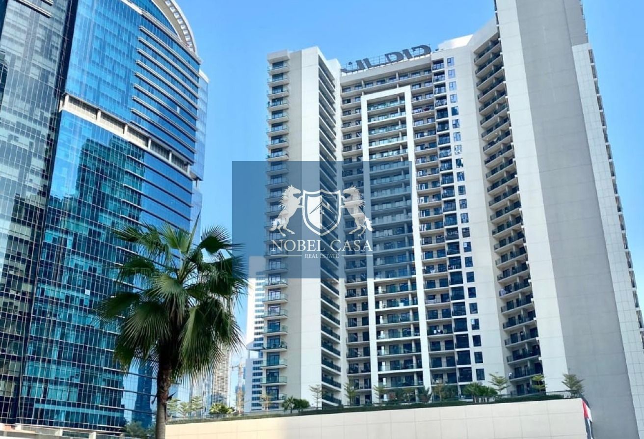 Fully Furnished| Pool View| Mid Floor | Near Metro