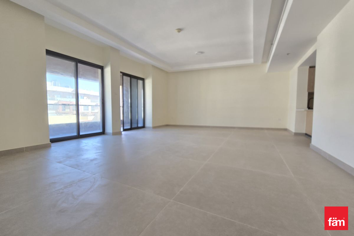 Vacant | Spacious | 4 Cheques | Unfurnished