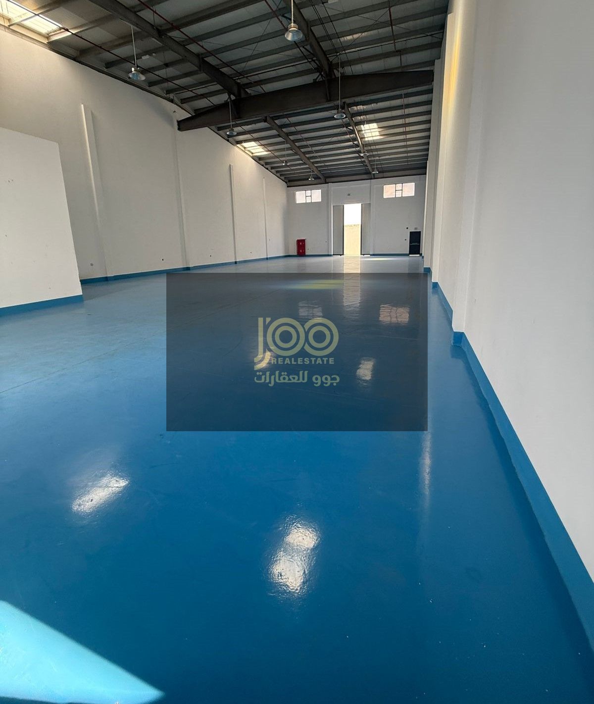 Available for storage and light industrial activities. Electricity 25. Includes office, kitchen, and bathroom.