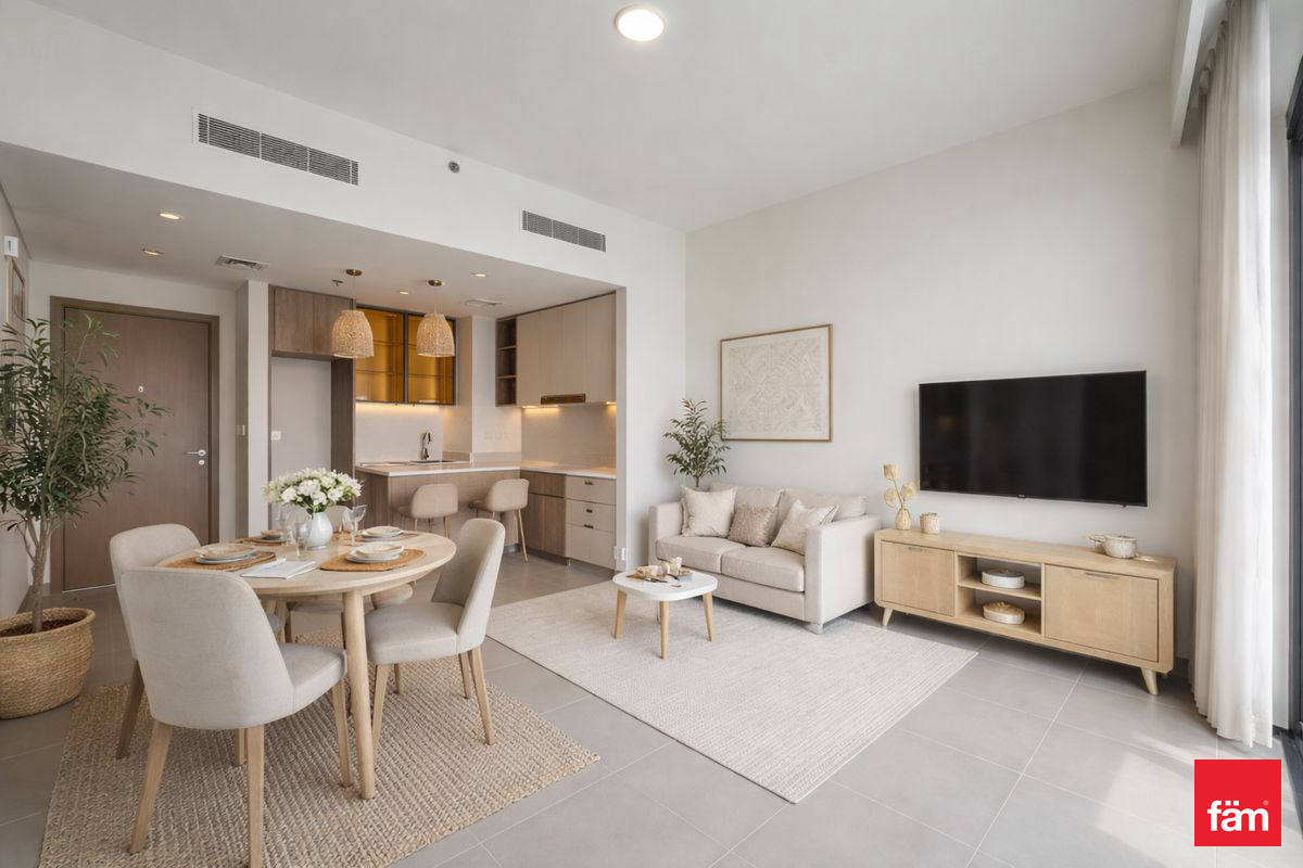 Modern 1 BR |Chiller Free| Pool View| Dubai Hills