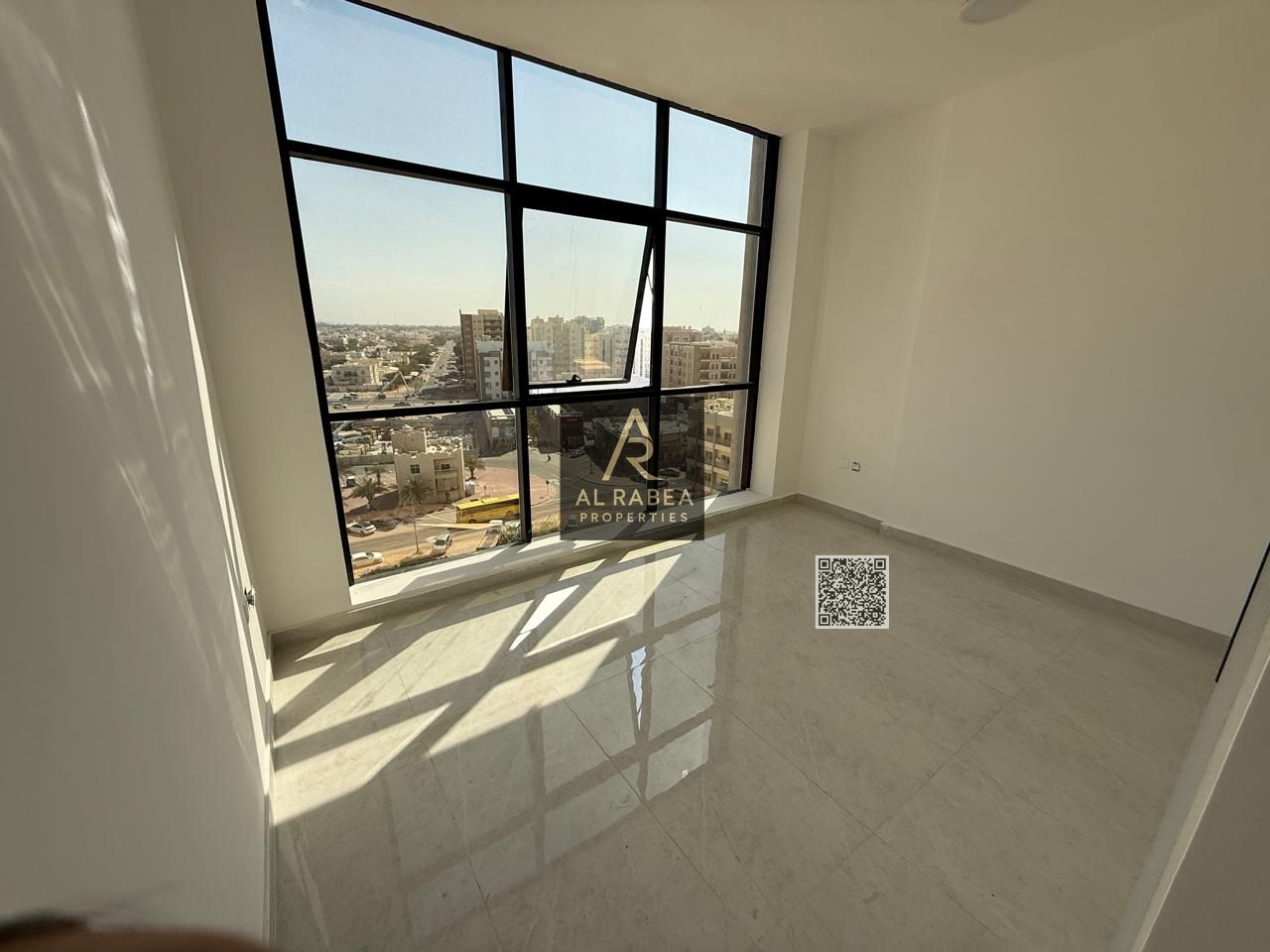 A new tower has opened, first occupant in Al-Hamidiyah area. Two bedrooms, a living room, three bathrooms, and built-in wardrobes.