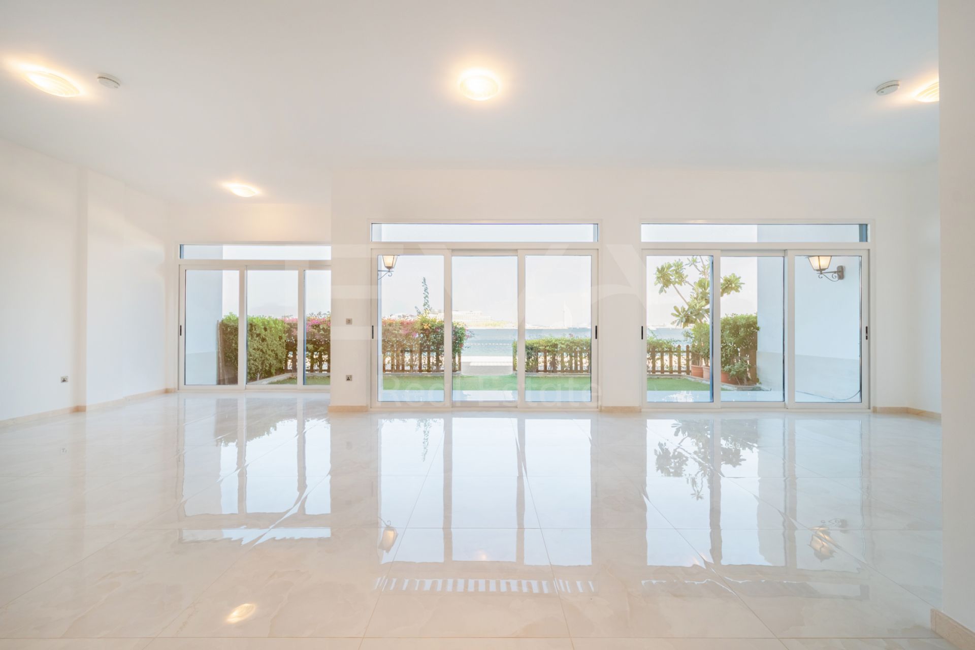 Full Sea View | Private Beach Access | 5BR + Maid