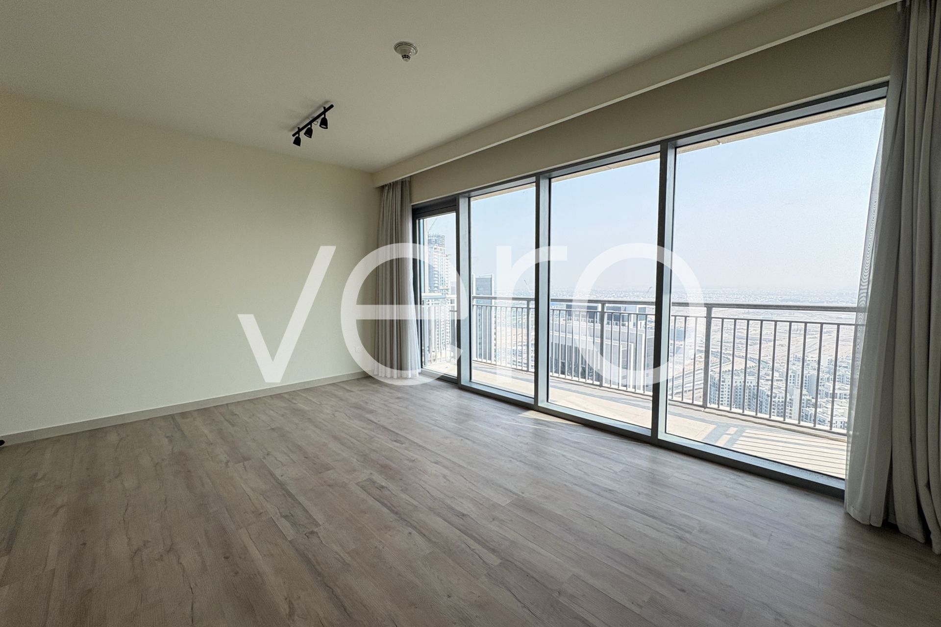 High Floor | Prime Location | Ready To Move