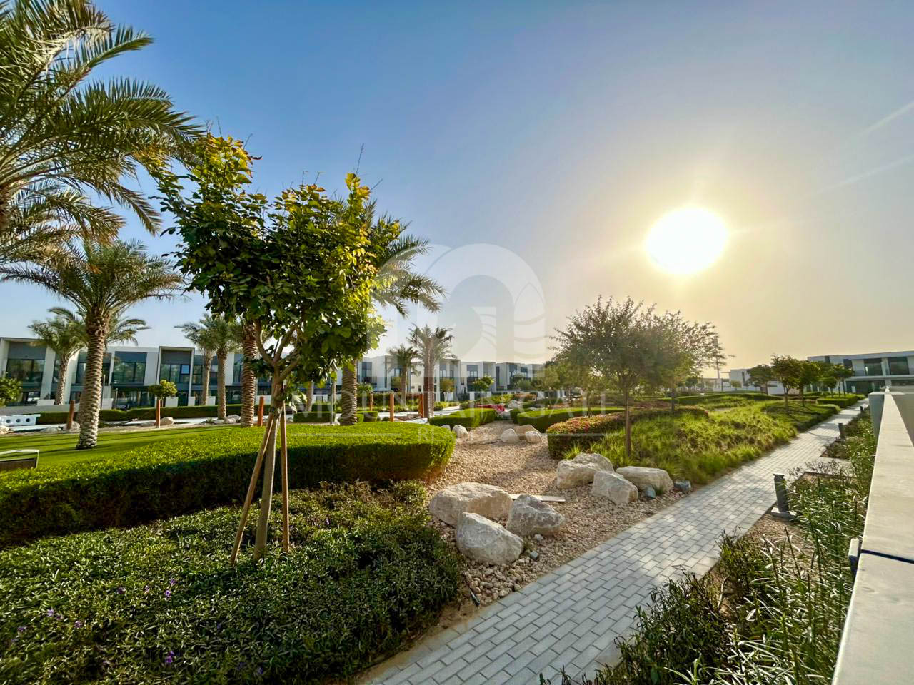 Best Location | Park Access | Middle Kitchen