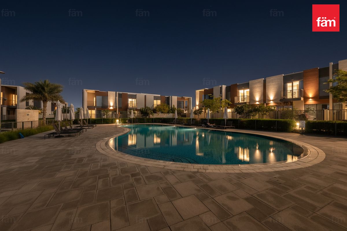 Bright & Spacious 3 Bedroom | Single row