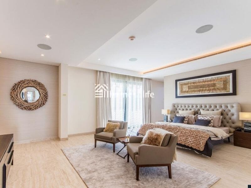 5BR Villa | Genuine Resale | Pool and Lift