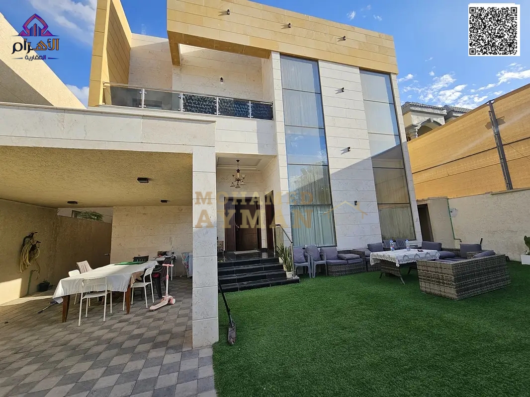 Luxury villa for sale, fully furnished with electricity, water, and central air conditioning.