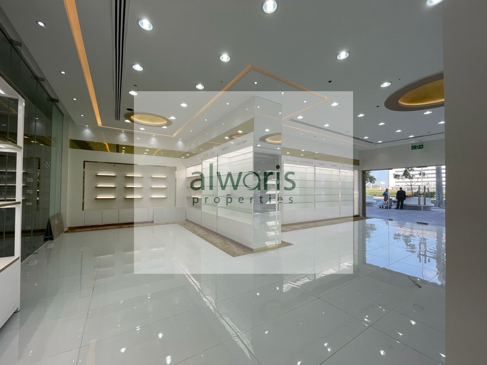 Sheikh Zayad Road towards Dubai | 10000 Sq. Ft Showroom available in Al Quoz 3