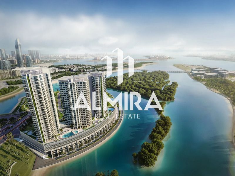 Contemporary Living | Studio with Balcony | Waterfront