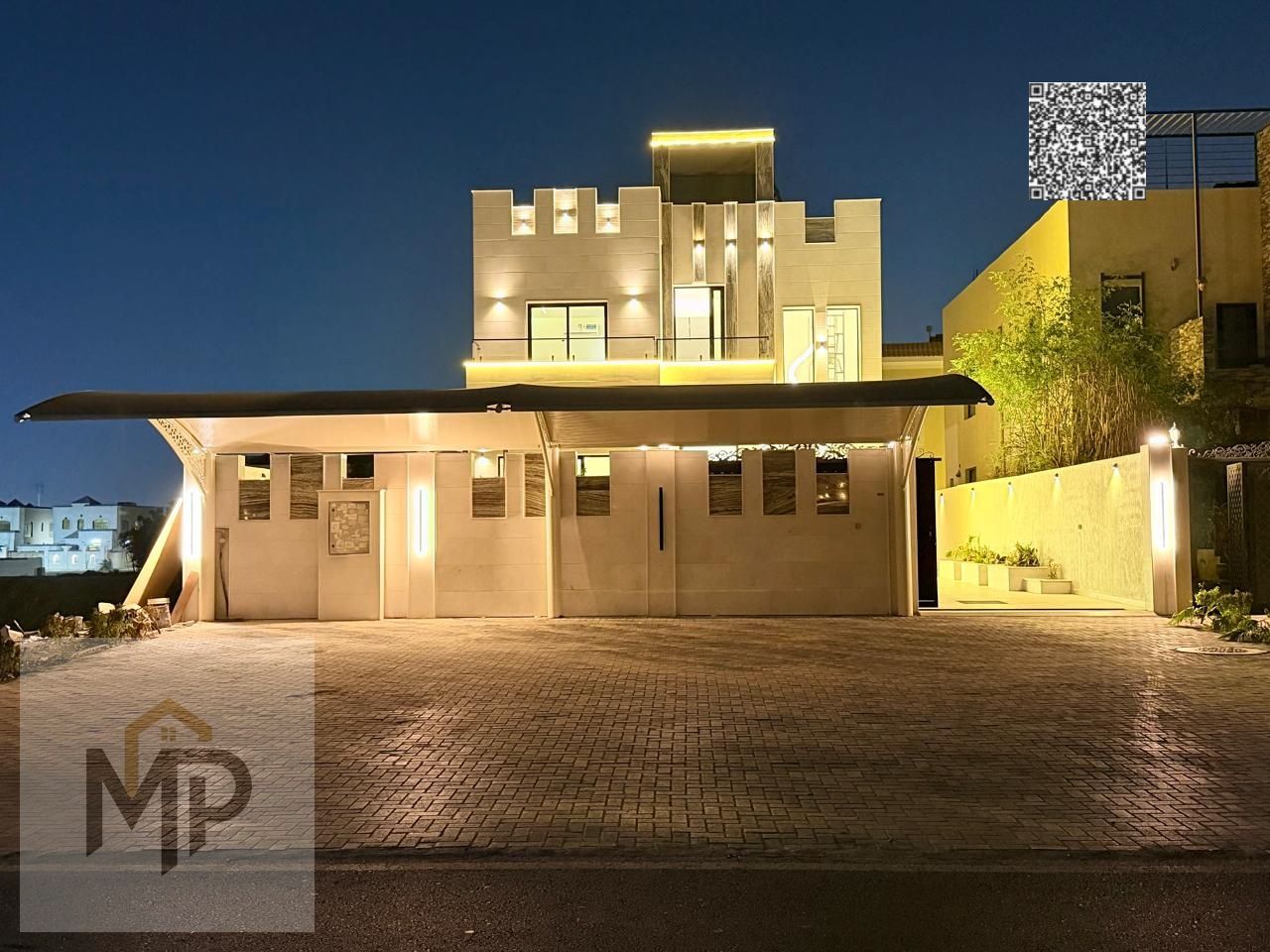 Luxury villa for sale in Al Muwaihat 1 – Ajman | Strategic location and spacious area | Includes water, electricity, air conditioning, and sewage