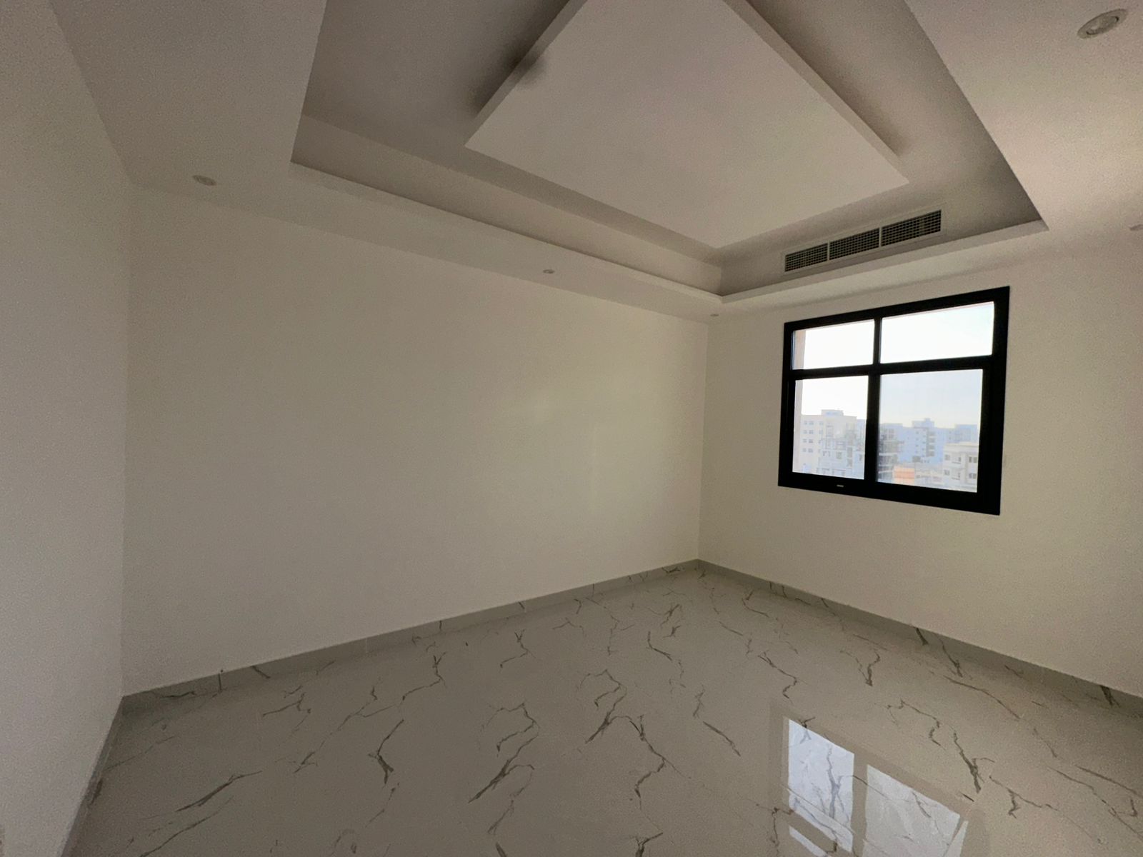 We're more than just a service. Because you deserve the best. In the heart of the city, close to everything you need. A well-appointed residence combi
