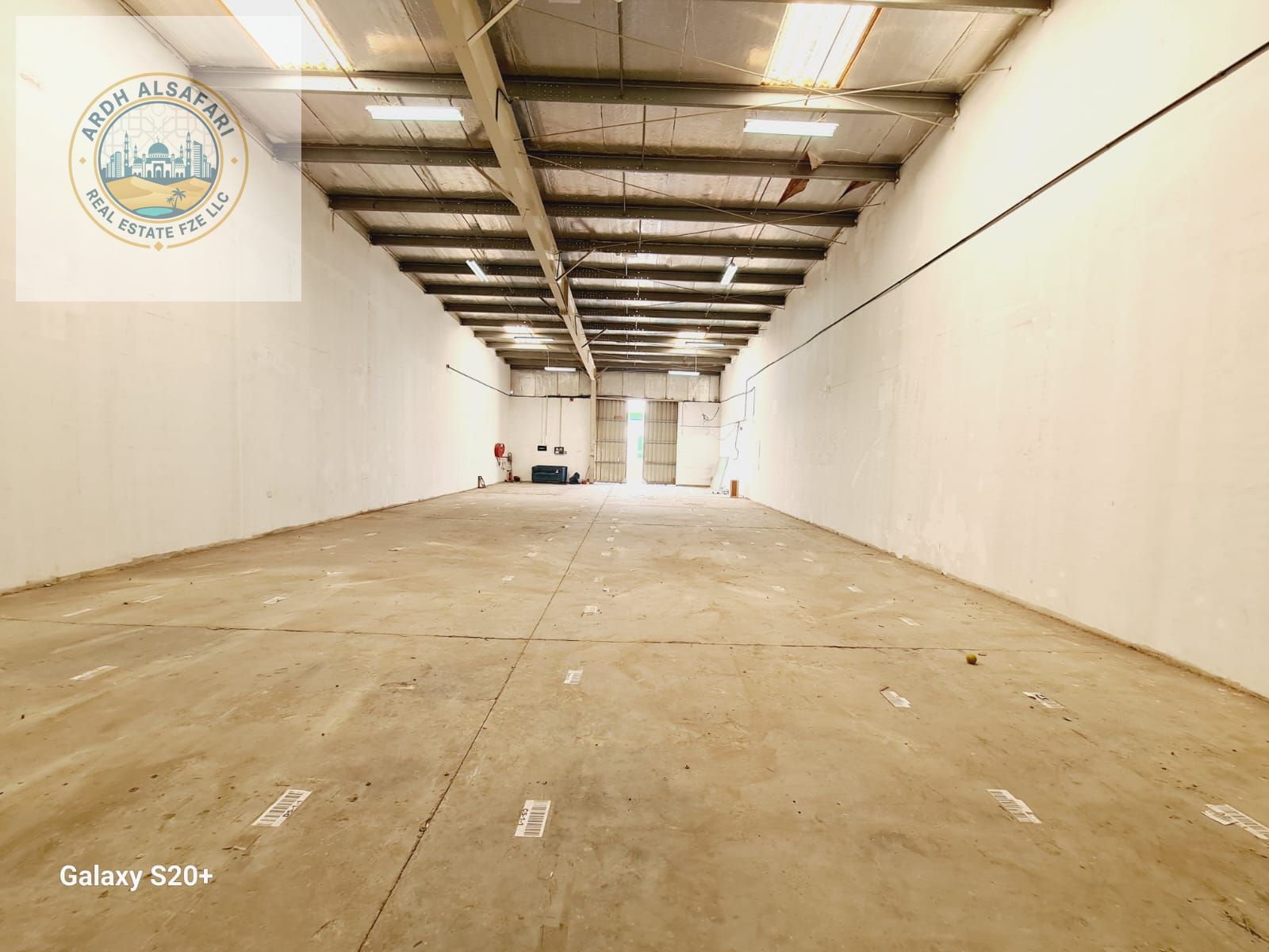 Limited offer good size close warehouse available in a reasonable price at a prime location