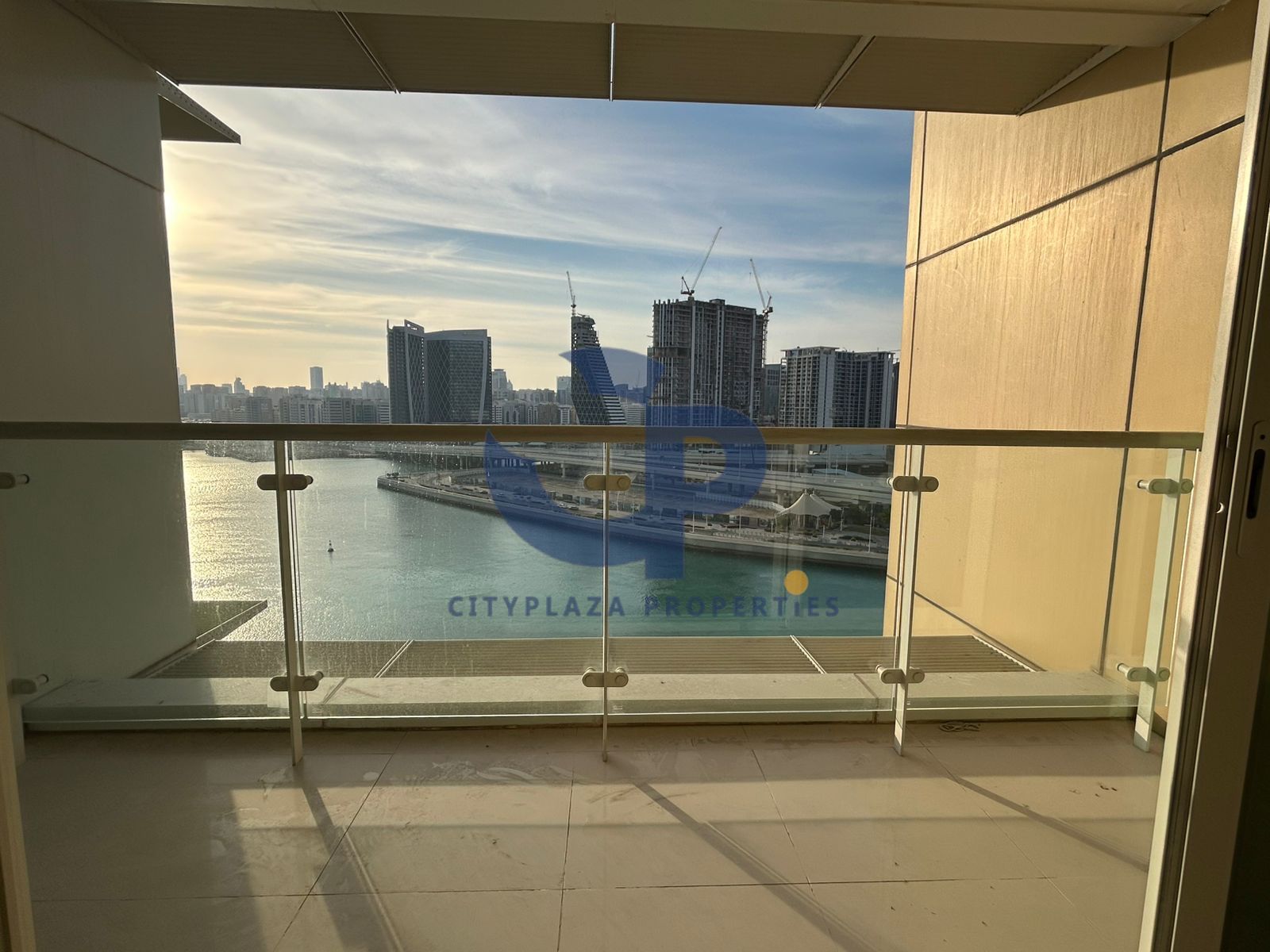Spacious 3BR+Study | Sea View | Ready to Move