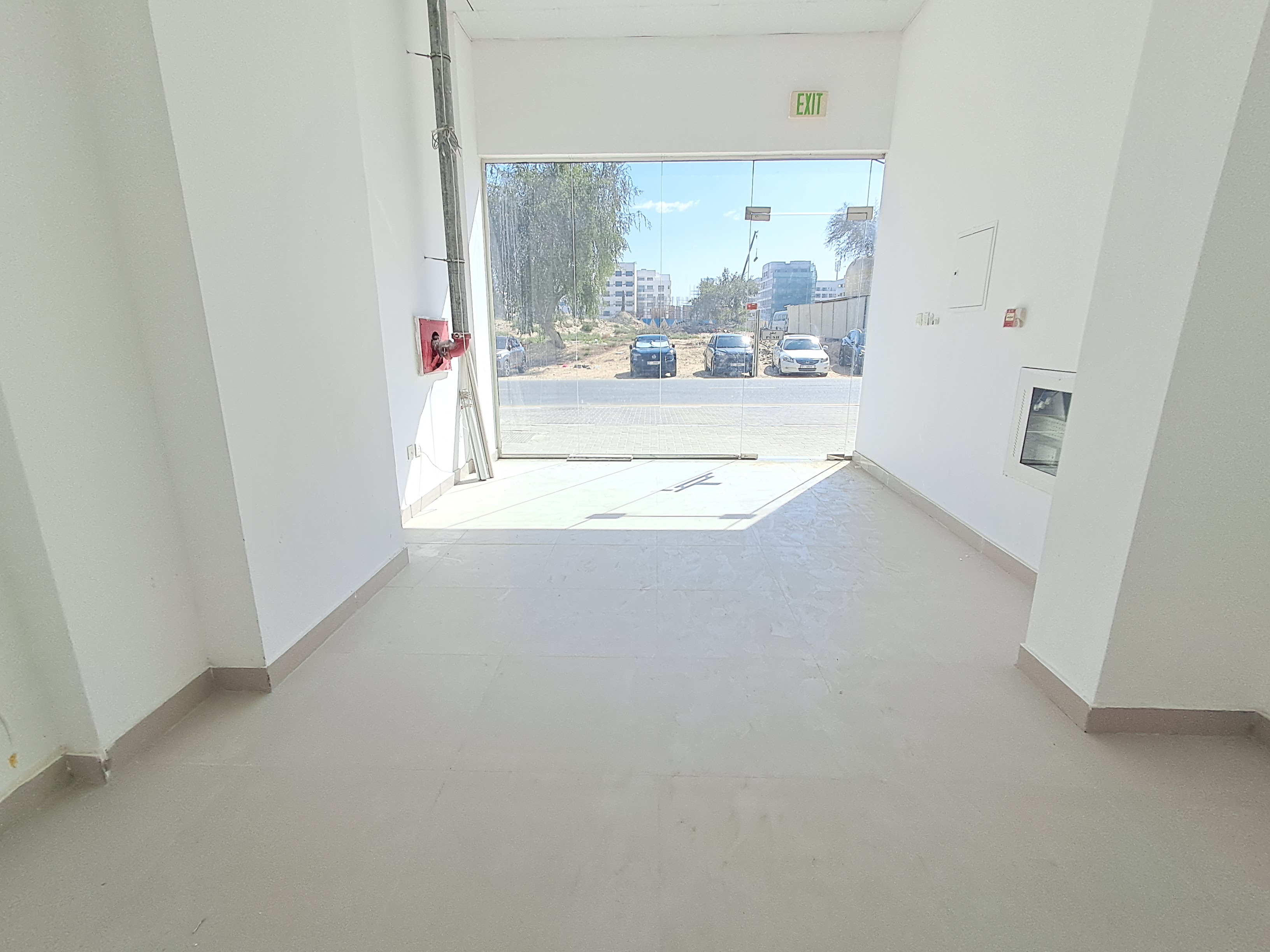 Limited offer Close to road side shop 40k available