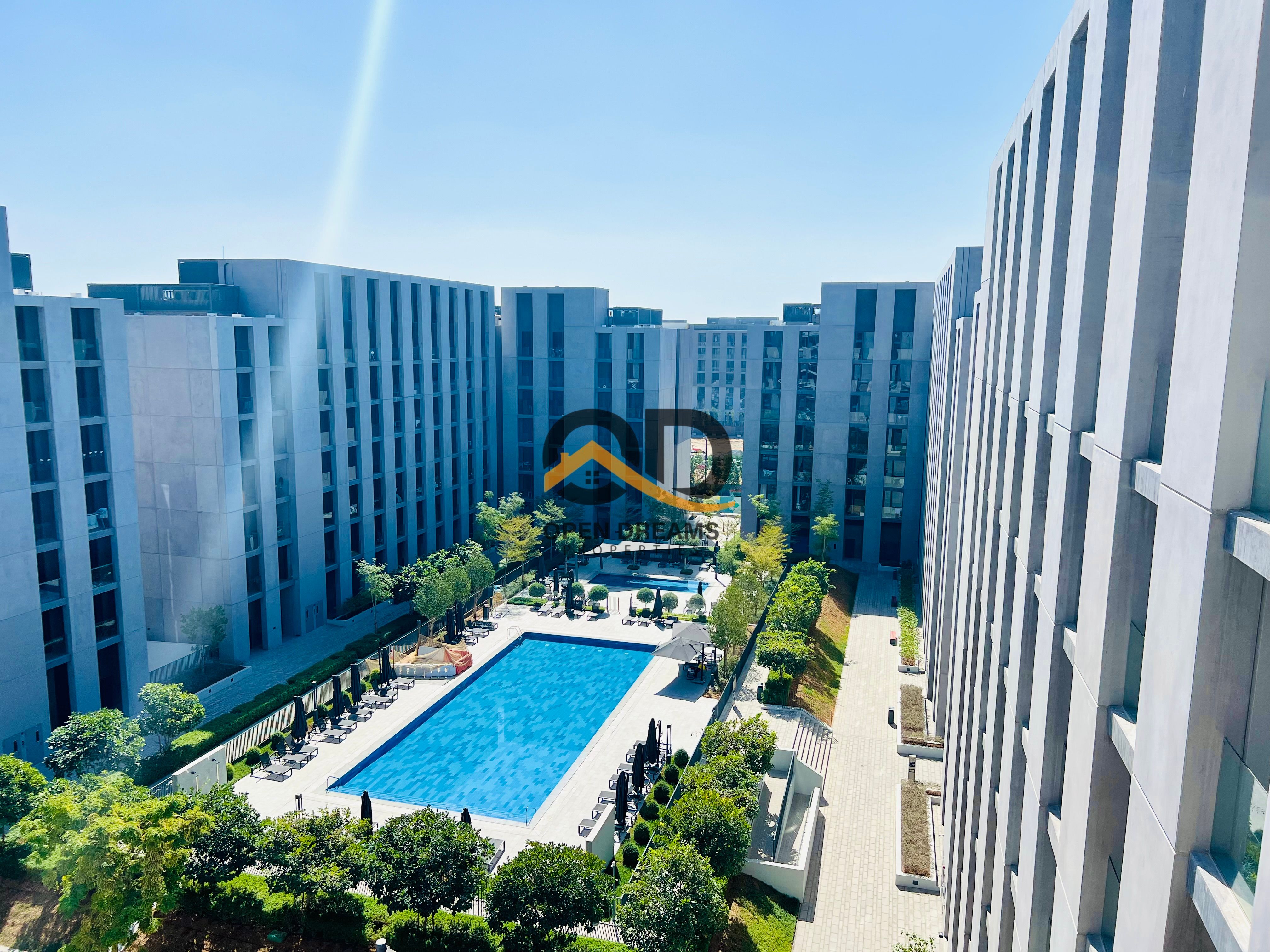 Luxurious big unit with direct pool view|2 balconies|Tiraz Aljada