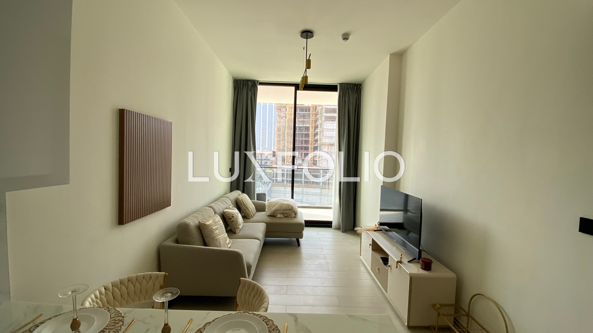 Fully Furnished | Spacioius | Ready To Move