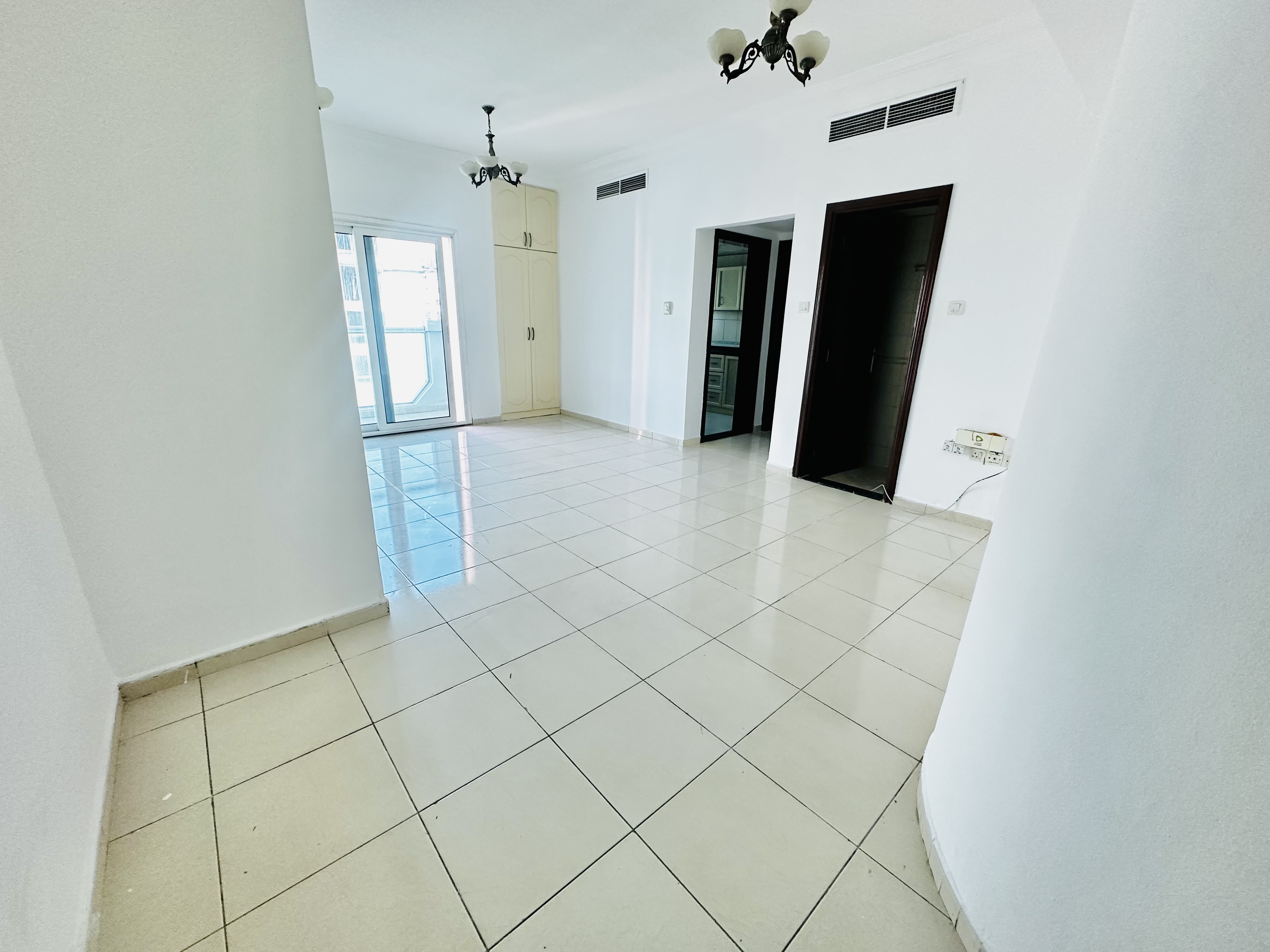 Huge Fully Open View 1BHK Apartment Available In Cheap Price With Balcony | 2-Bathrooms | Near To Dubai Exit…
