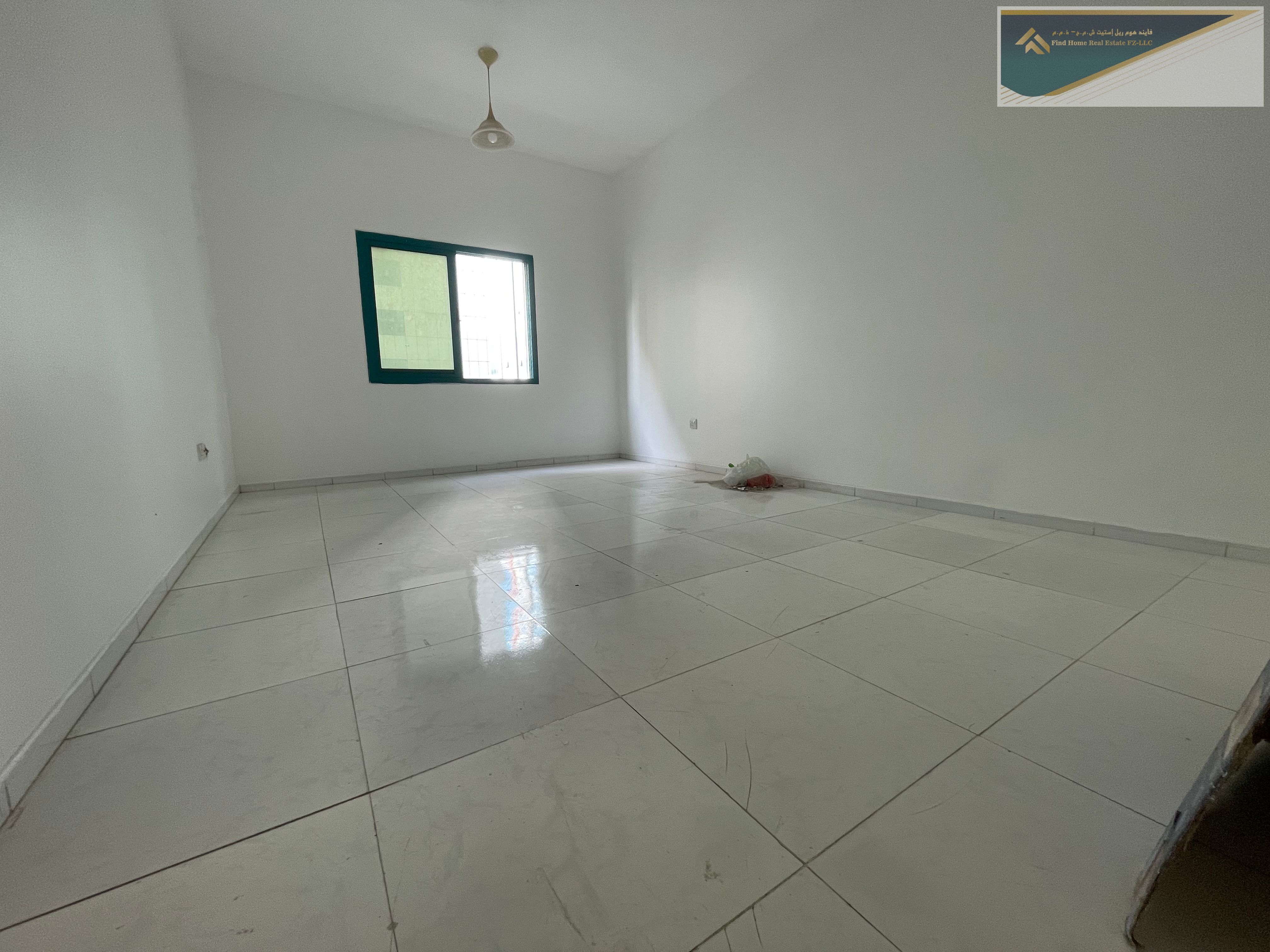 FULLY SAPICIOUS!!2BHK NEAR CORNICHE WITH 2FULL BATHROOM AND ONE HALF BATHROOM MAID ROOM ALSO WITH BALCONY ONLY FOR FAMILY IS JUST 42k