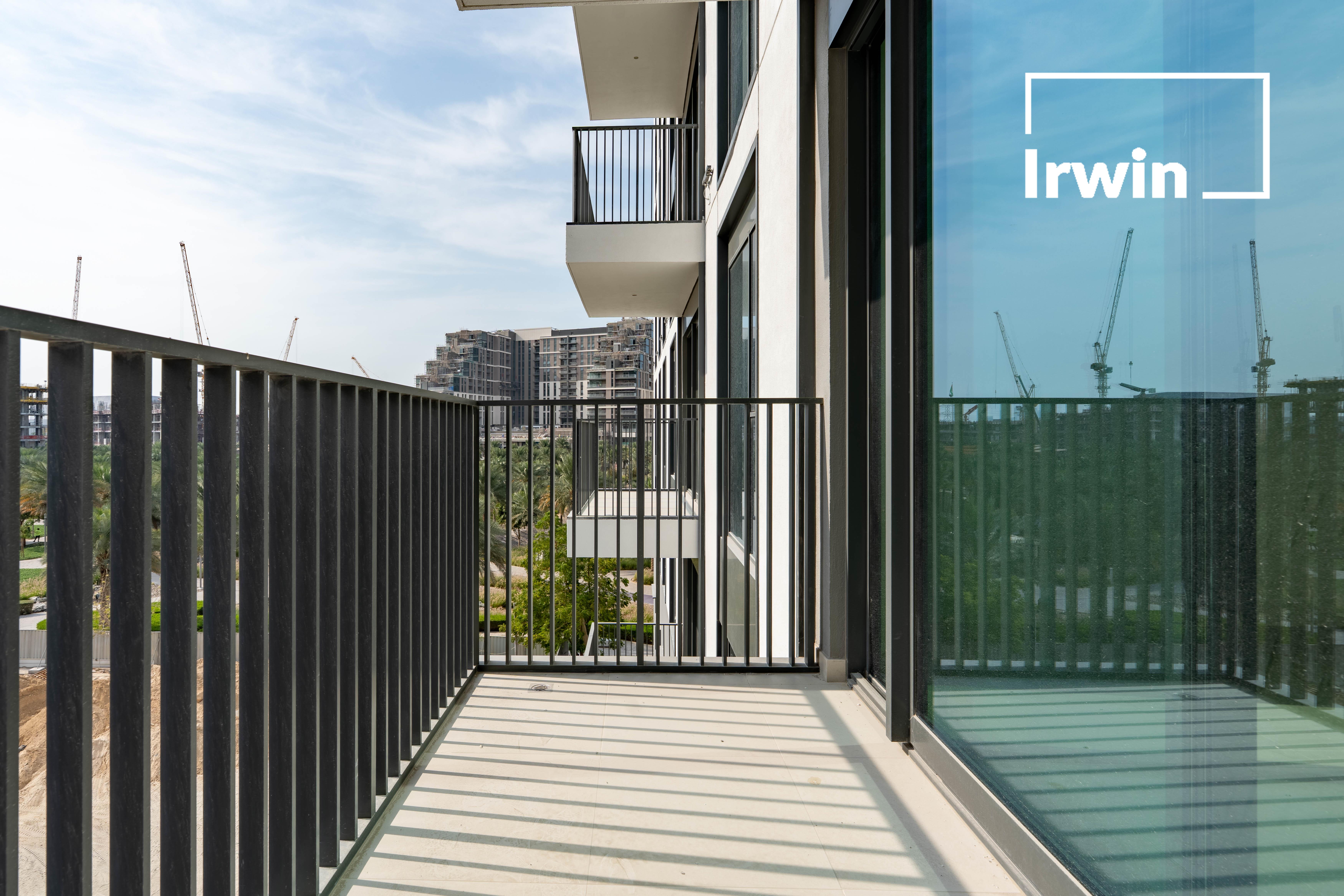 Park View | Walking Distance to Mall | Spacious