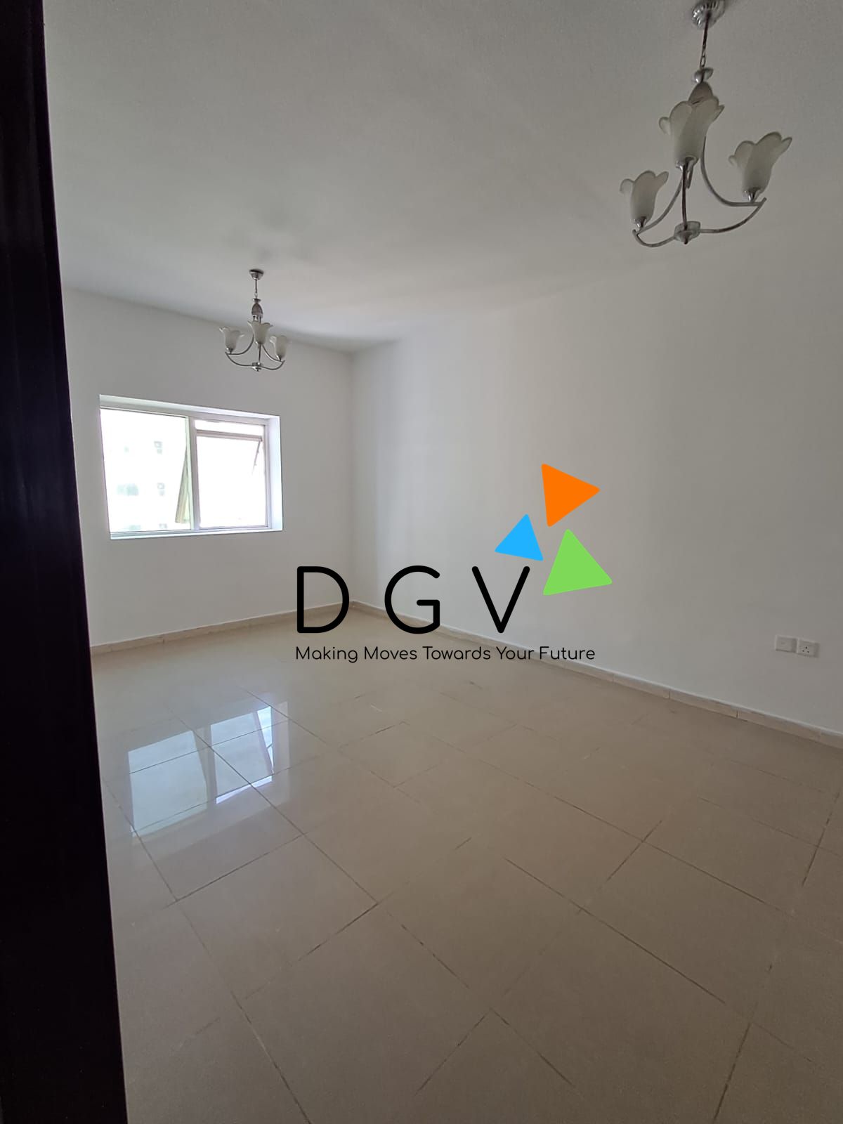 Spacious 1BHK l Ready to Move l Family Building l just 38000 only.