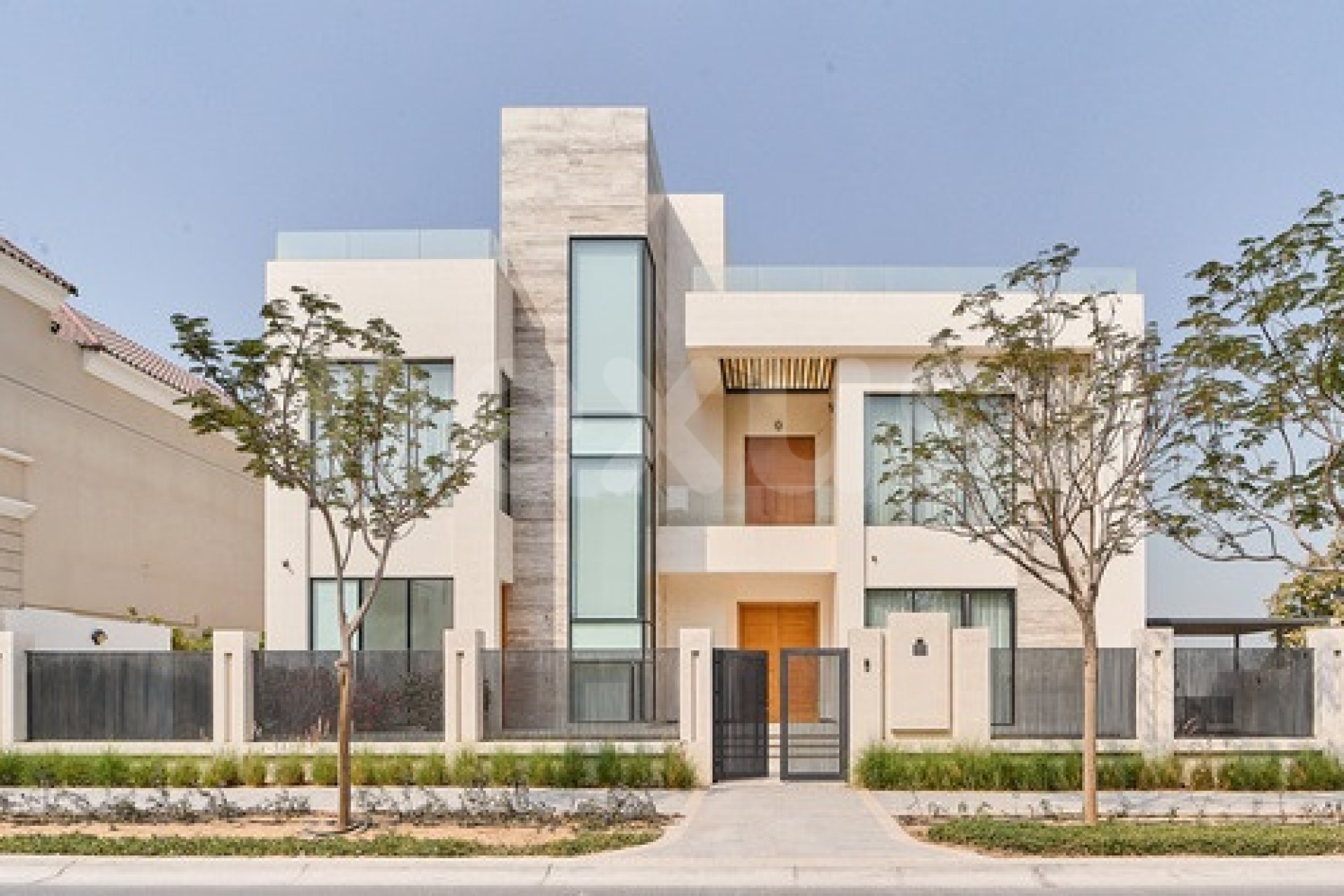 Custom Built | Luxury Living | Fully Furnished