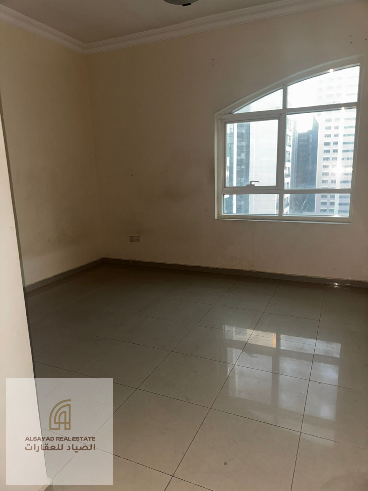 A great opportunity for sale in Al Nahda – 2 Bedrooms & Living Room at a bargain price An apartment with an area of 120 square meters, including a par