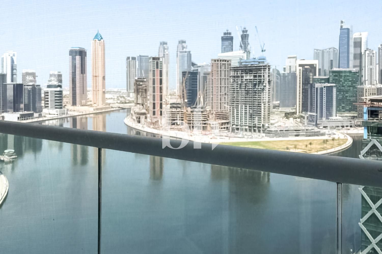Luxury | Canal View | Vacant End Of February