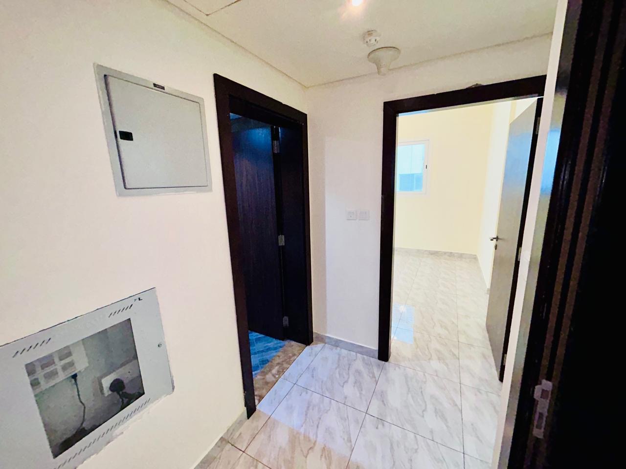ONE MONTH FREE OFFER FAMILY BUILDING NEAT AND CLEAN NEW