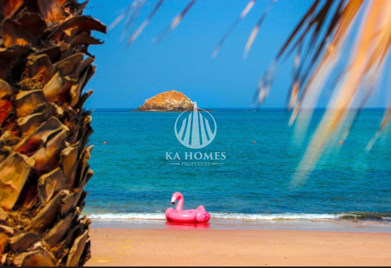 Immerse yourself in coastal luxury with a project that defines modern elegance!