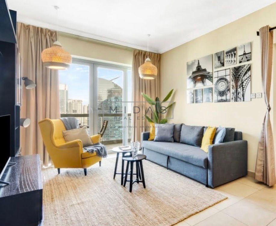1BR/Unfurnished/Vacant/Close to Amenities