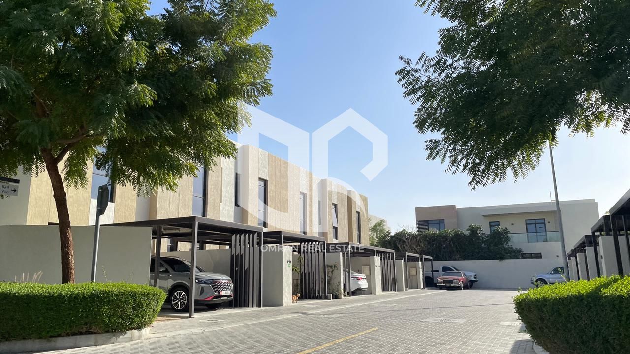 Townhouse for sale in Nasma | Ready to move in | Best size | Freehold