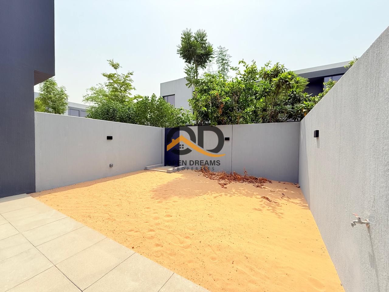 Brand New /2 BR With High Standard Living Style