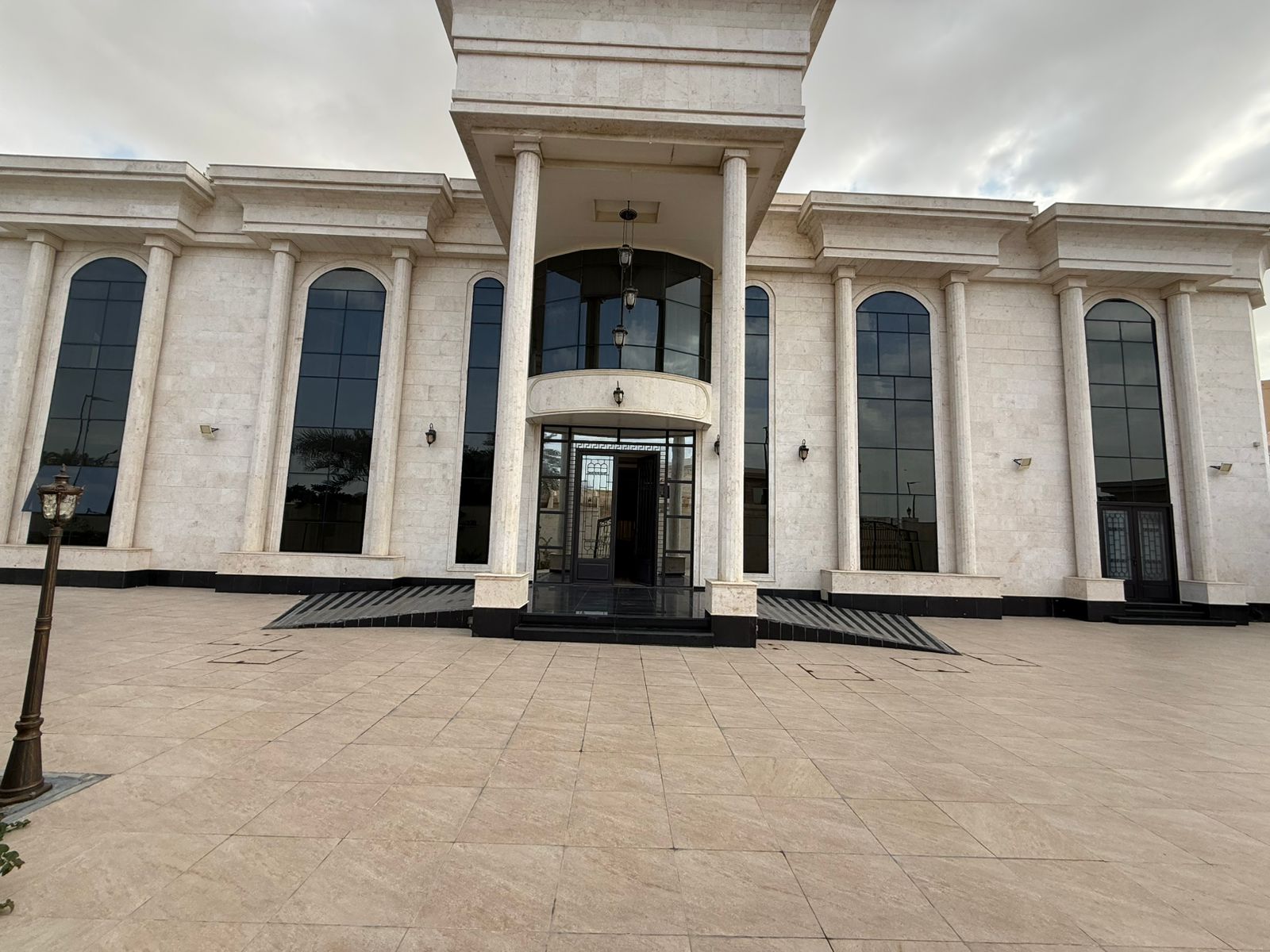 Villa for Sale in Sharjah Al Tarfa Area High-quality personal finishing