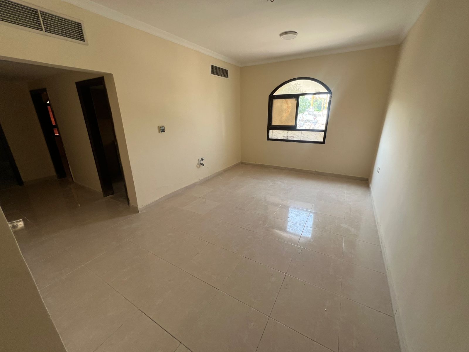 One-bedroom apartment for annual rent - Al Rawda, ground floor