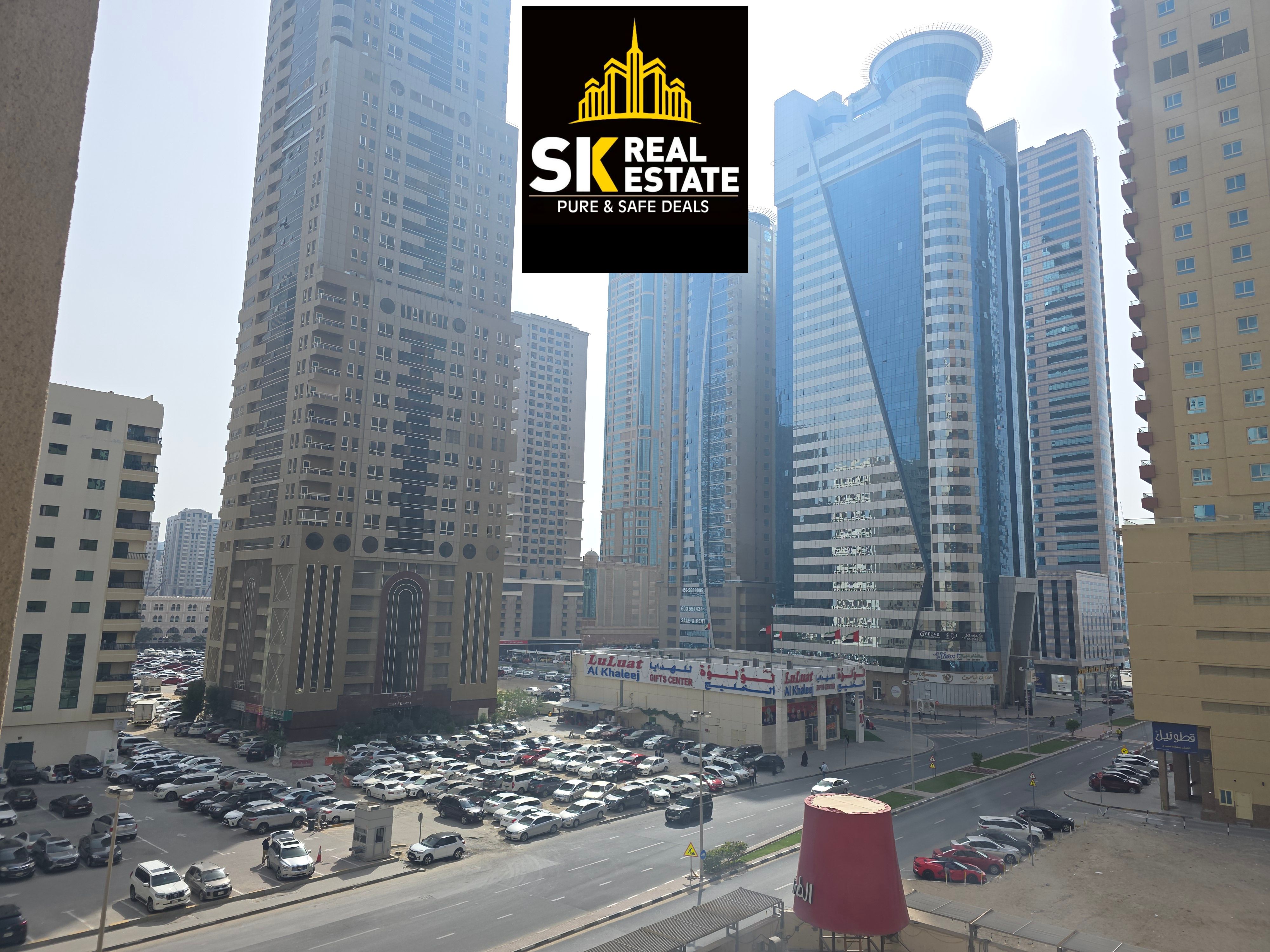 KING SIZE 2BHK / CHILLER FREE / BALCONY / OPEN VIEW