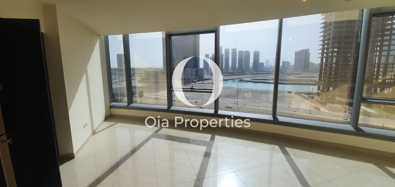 Elegant 3BR + M | Elevated Floor | Vacant Residence