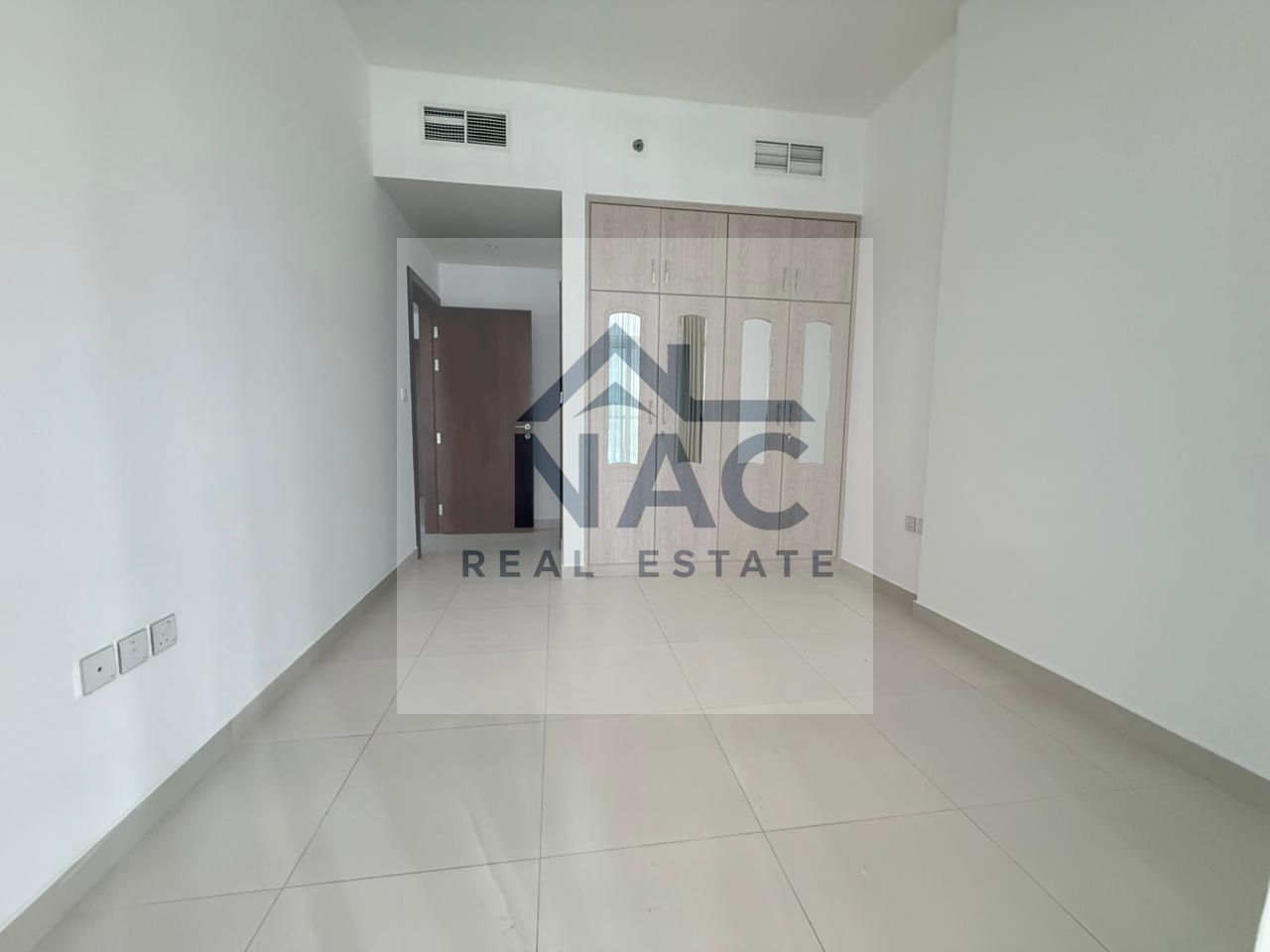 1bhk unfurnished apartment very spacious Apartment 75k