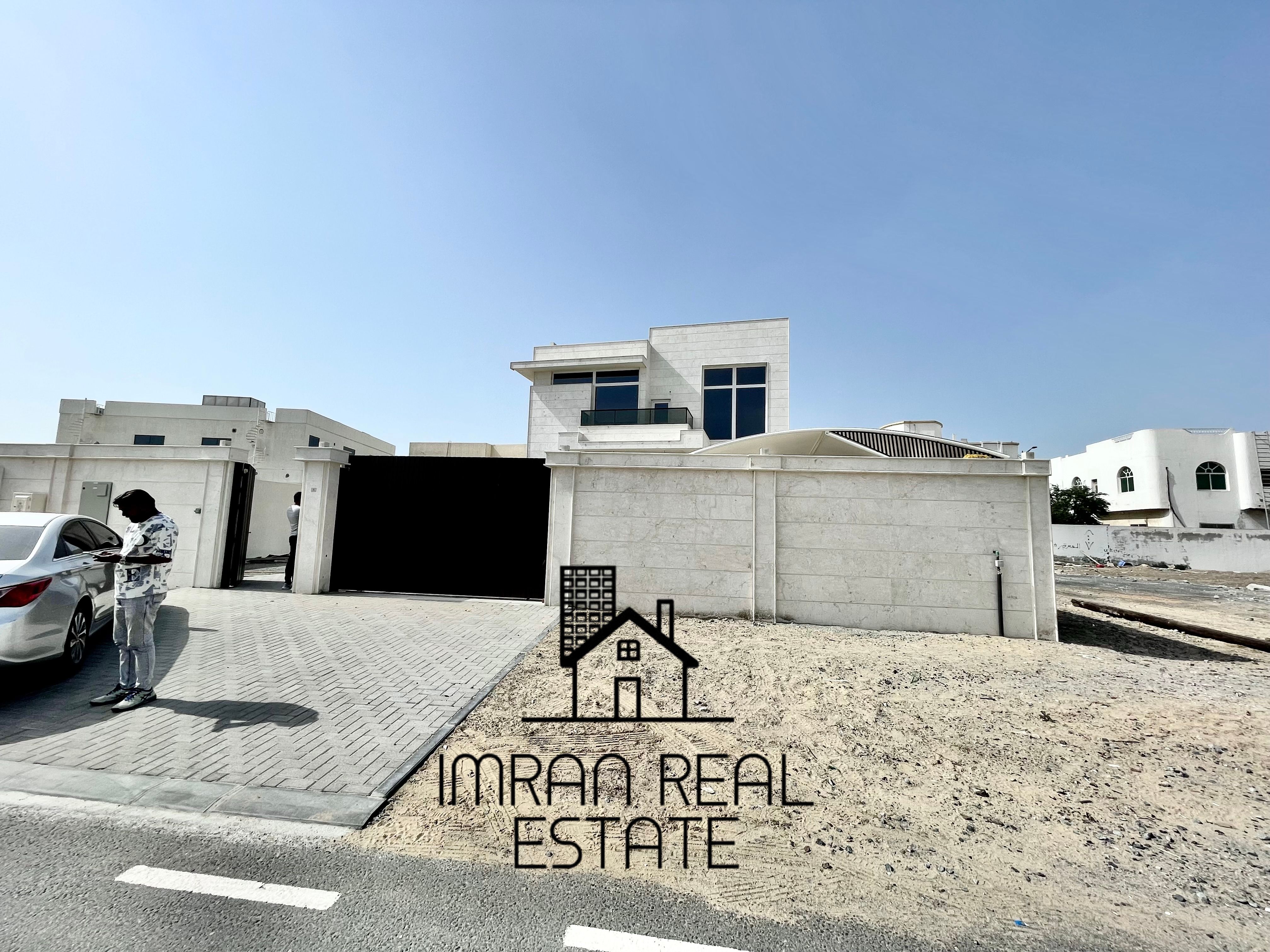 Offer Brandnew Huge Size Luxury Design 4BR Villa Fully Independent Ready